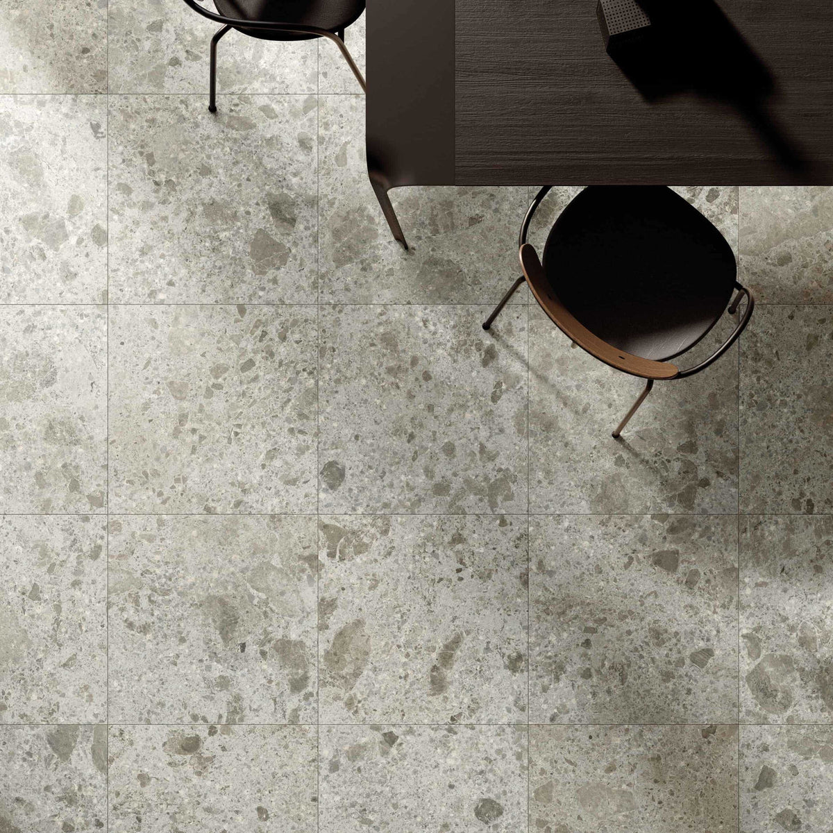 Fragmenta Tile