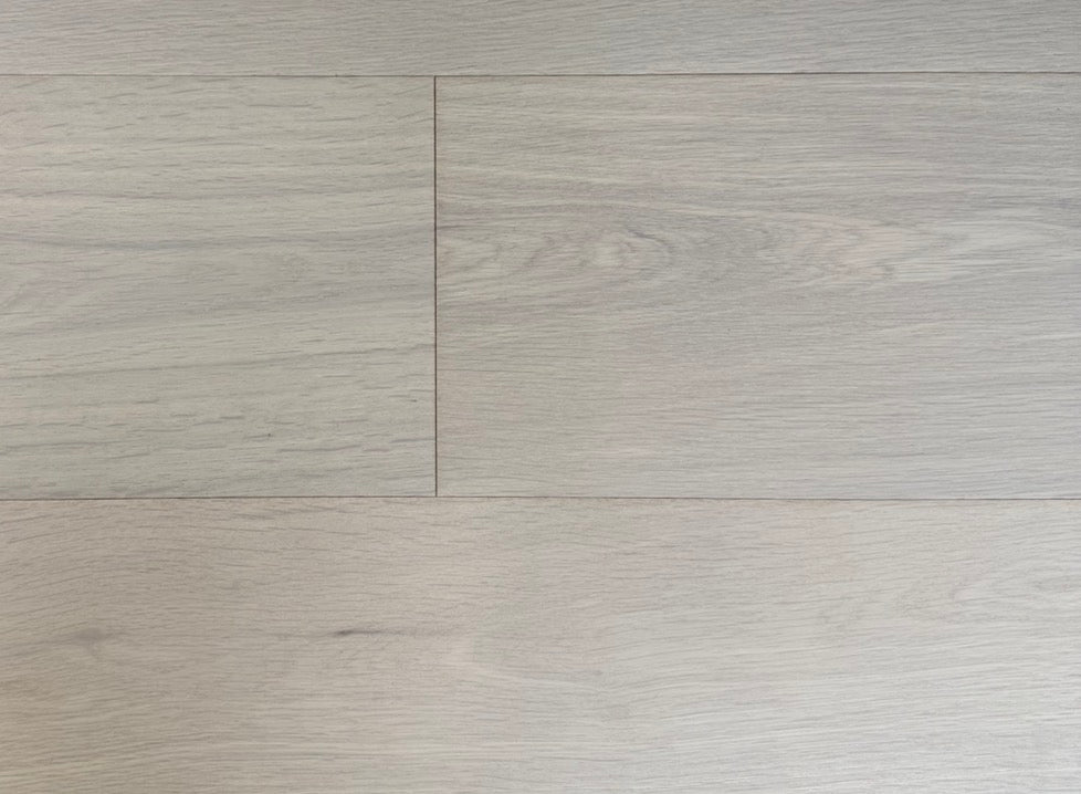 NAF Designer Engineered European White Oak 7.5in Flooring - Linen Oak