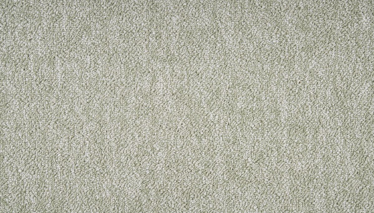 Oak Shade carpet in Peridot Green