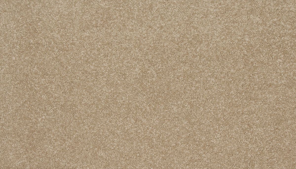 Refined Saga III carpet in Muted Caramel