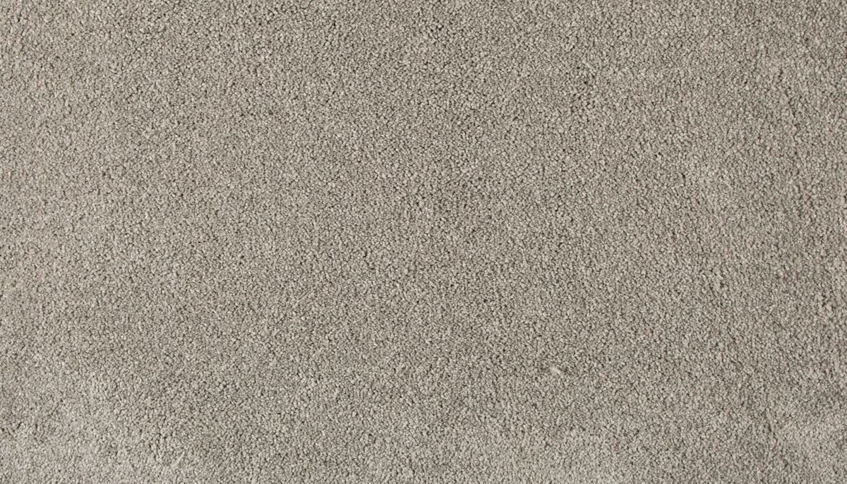 Refined Saga III carpet in Soft Shadow