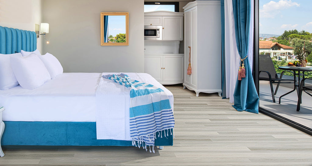 Richmond Passport 2mm Vinyl